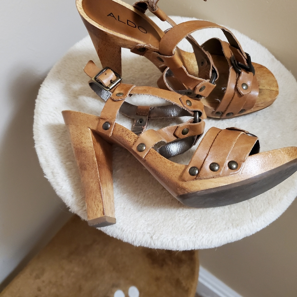Aldo wooden sandals